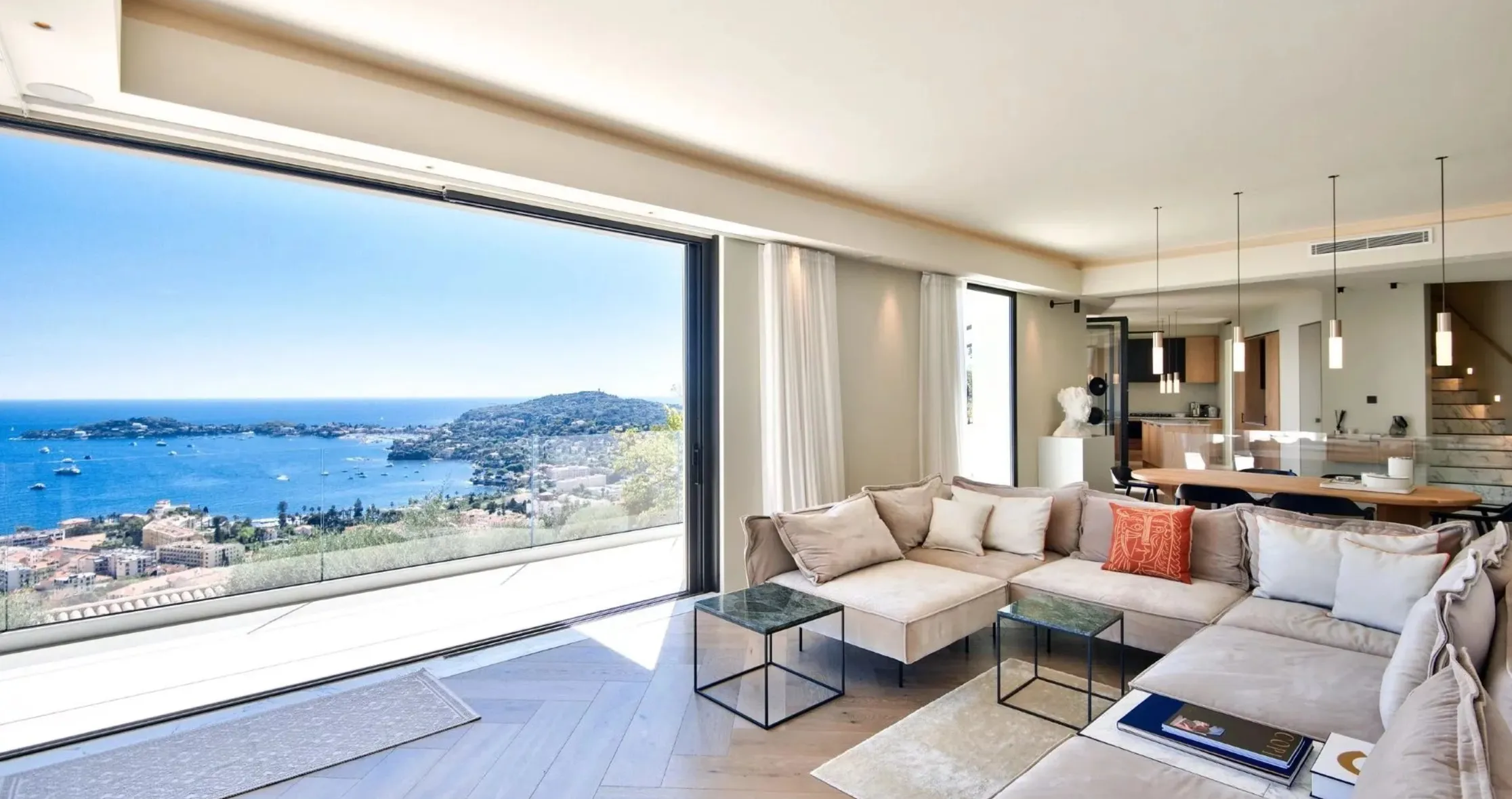 Ref: 15089, 5 Bedroom, state of the art, fully automated home with pool, in a highly sought after neighborhood. (inquire for pricing and more details)