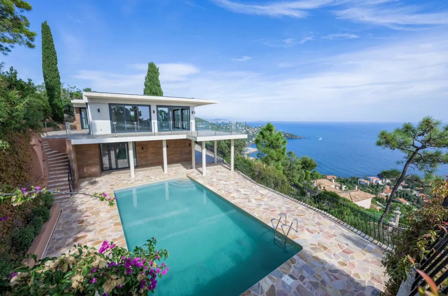 Realtor on the French Riviera , Asher McInerney , Agent , Real Estate Agent