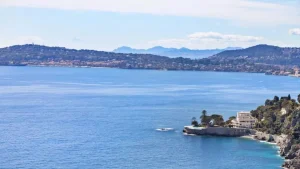 Read more about the article 🌞 5 Fabulous French Riviera Homes Under €500K 🌊