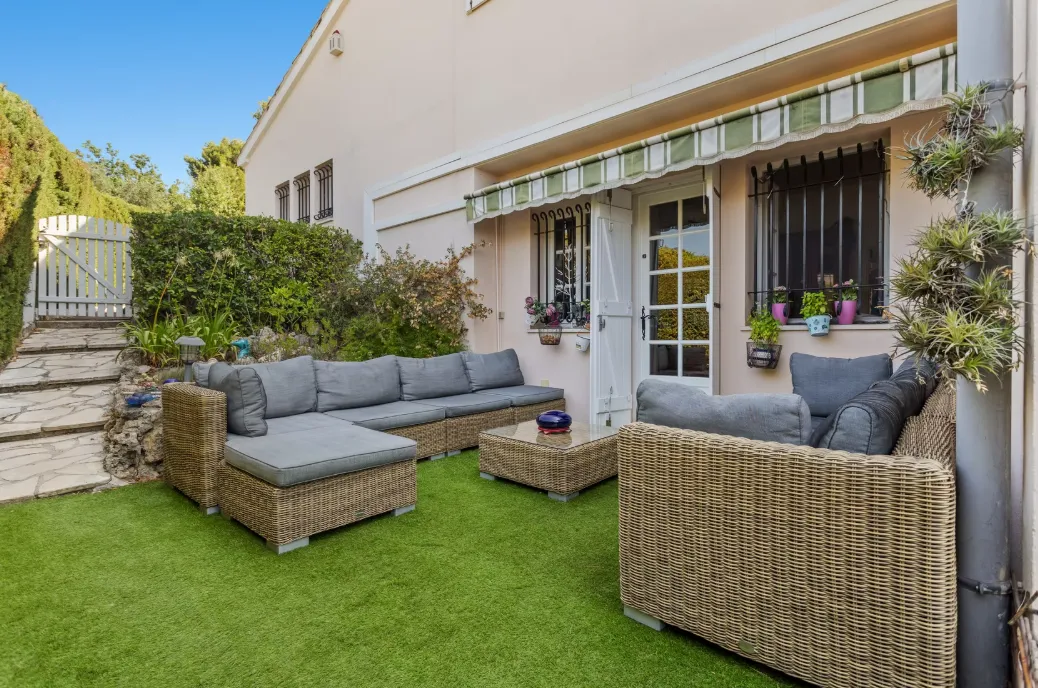 Screenshot 2025-04-04 093255