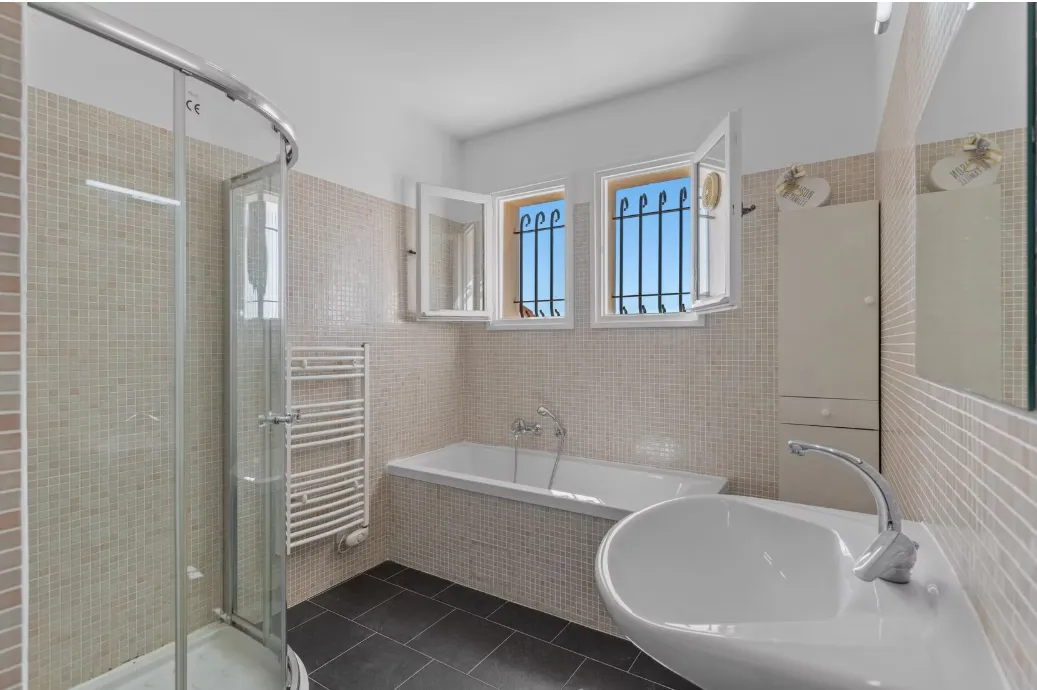 Screenshot 2025-04-04 093316