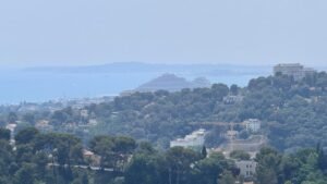 Read more about the article 🇫🇷 Q4 Year in Review: Reflections from the Riviera